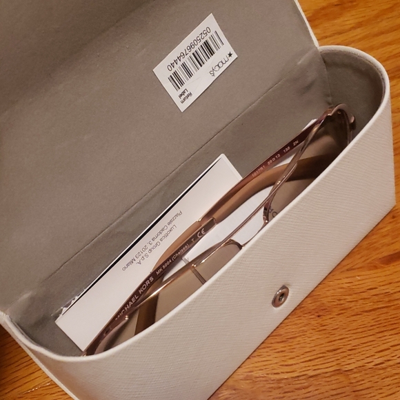 Michael Kors Chelsea Sunglasses - Picture 6 of 6